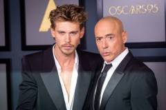LOS ANGELES, CALIFORNIA - NOVEMBER 19: Austin Butler and Robert Downey Jr. attend the Academy of Motion Picture Arts and Sciences 13th Governors Awards at Fairmont Century Plaza on November 19, 2022 in Los Angeles, California. (Photo by Emma McIntyre/WireImage,)