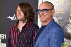 robert-downey-jr-sr-premiere-with-son-indio-19