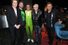 LOS ANGELES, CALIFORNIA - NOVEMBER 05: Robert Downey Jr. and Duran Duran attend the 37th Annual Rock & Roll Hall of Fame Induction Ceremony at Microsoft Theater on November 05, 2022 in Los Angeles, California. (Photo by Kevin Mazur/Getty Images for The Rock and Roll Hall of Fame)