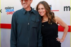 robert-downey-jr-downey-dream-cars-premiere-06