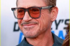 robert-downey-jr-downey-dream-cars-premiere-13