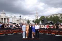 LONDON, ENGLAND - JULY 12: Robert Downey Jr., Christopher Nolan, Emily Blunt, Cillian Murphy, Florence Pugh and Matt Damon attend the London Photocall for Universal Pictures' "Oppenheimer" at Trafalgar Square on July 12, 2023 in London, England. (Photo by Neil P. Mockford/Getty Images for Universal Pictures)