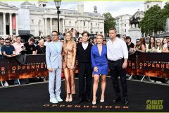 oppenheimer-london-photo-call-emily-blunt-florence-pugh-21