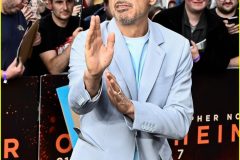 oppenheimer-london-photo-call-emily-blunt-florence-pugh-54