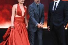 LONDON, ENGLAND - JULY 13: (L to R) Florence Pugh, Robert Downey Jr. and Christopher Nolan attend UK Premiere of "Oppenheimer" at the Odeon Luxe Leicester Square on July 13, 2023 in London, England. (Photo by Alan Chapman/Dave Benett/WireImage)