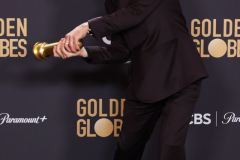 80336770gy1hlm5uk9zazj22jp3tkqq4