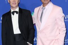 80336770gy1hliwd2mzu7j21pt20mn8j