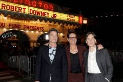SANTA BARBARA, CALIFORNIA - FEBRUARY 09: (L-R) Rob Lowe, Robert Downey Jr. and Cillian Murphy attend the Maltin Modern Master Award during the 39th Annual Santa Barbara International Film Festival on February 09, 2024 in Santa Barbara, California. (Photo by Tibrina Hobson/Getty Images for SBIFF)