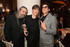 LONDON, ENGLAND - FEBRUARY 18: (L to R) Hoyte van Hoytema, Cillian Murphy and Robert Downey Jr. attend the EE BAFTA Film Awards 2024 Dinner at The Royal Festival Hall on February 18, 2024 in London, England. (Photo by Dave Benett/BAFTA/Getty Images for BAFTA)