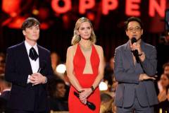 LOS ANGELES, CALIFORNIA - FEBRUARY 24: (L-R) Cillian Murphy, Emily Blunt, and Robert Downey Jr. speak onstage during the 30th Annual Screen Actors Guild Awards at Shrine Auditorium and Expo Hall on February 24, 2024 in Los Angeles, California. (Photo by Matt Winkelmeyer/Getty Images)