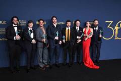 LOS ANGELES, CALIFORNIA - FEBRUARY 24: Benny Safdie, Cillian Murphy, Robert Downey Jr., Josh Hartnett, Alden Ehrenreich, Casey Affleck, Emily Blunt and Kenneth Branagh, winner of the Outstanding Performance by a Cast in a Motion Picture award for 'Oppenheimer' poses at the 30th Annual Screen Actors Guild Awards  at Shrine Auditorium and Expo Hall on February 24, 2024 in Los Angeles, California. (Photo by Steve Granitz/FilmMagic)