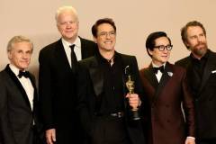 HOLLYWOOD, CALIFORNIA - MARCH 10: (L-R) Christoph Waltz, Tim Robbins, Robert Downey Jr., winner of the Best Actor in a Supporting Role award for ?Oppenheimer?, Ke Huy Quan, and Sam Rockwell pose in the press room during the 96th Annual Academy Awards at Ovation Hollywood on March 10, 2024 in Hollywood, California. (Photo by Arturo Holmes/Getty Images)