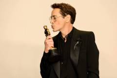 HOLLYWOOD, CALIFORNIA - MARCH 10: Robert Downey Jr., winner of the Best Actor in a Supporting Role award for ?Oppenheimer?, poses in the press room during the 96th Annual Academy Awards at Ovation Hollywood on March 10, 2024 in Hollywood, California. (Photo by Arturo Holmes/Getty Images)