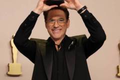 HOLLYWOOD, CALIFORNIA - MARCH 10: Robert Downey Jr., winner of the Best Actor in a Supporting Role award for ?Oppenheimer?, poses in the press room during the 96th Annual Academy Awards at Ovation Hollywood on March 10, 2024 in Hollywood, California. (Photo by John Shearer/WireImage)