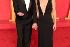 BEVERLY HILLS, CALIFORNIA - MARCH 10: (L-R) Robert Downey Jr. and Susan Downey  attend the 2024 Vanity Fair Oscar Party Hosted By Radhika Jones at Wallis Annenberg Center for the Performing Arts on March 10, 2024 in Beverly Hills, California. (Photo by Kayla Oaddams/FilmMagic)