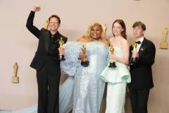 HOLLYWOOD, CALIFORNIA - MARCH 10: (L-R) Robert Downey Jr., winner of the Best Actor in a Supporting Role award for ?Oppenheimer?, Da'Vine Joy Randolph, winner of the Best Supporting Actress award for ?The Holdovers?, Emma Stone, winner of the Best Actress in a Leading Role award for ?Poor Things?, and Cillian Murphy, winner of the Best Actor in a Leading Role award for ?Oppenheimer?, pose in the press room during the 96th Annual Academy Awards at Ovation Hollywood on March 10, 2024 in Hollywood, California. (Photo by Jeff Kravitz/FilmMagic)