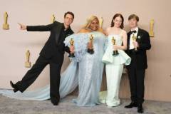 HOLLYWOOD, CALIFORNIA - MARCH 10: (L-R) Robert Downey Jr., winner of the Best Actor in a Supporting Role award for ?Oppenheimer?, Da'Vine Joy Randolph, winner of the Best Supporting Actress award for ?The Holdovers?, Emma Stone, winner of the Best Actress in a Leading Role award for ?Poor Things?, and Cillian Murphy, winner of the Best Actor in a Leading Role award for ?Oppenheimer?, pose in the press room during the 96th Annual Academy Awards at Ovation Hollywood on March 10, 2024 in Hollywood, California. (Photo by Jeff Kravitz/FilmMagic)