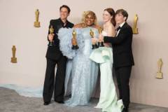 HOLLYWOOD, CALIFORNIA - MARCH 10: (L-R) Robert Downey Jr., winner of the Best Actor in a Supporting Role award for ?Oppenheimer?, Da'Vine Joy Randolph, winner of the Best Supporting Actress award for ?The Holdovers?, Emma Stone, winner of the Best Actress in a Leading Role award for ?Poor Things?, and Cillian Murphy, winner of the Best Actor in a Leading Role award for ?Oppenheimer?, pose in the press room during the 96th Annual Academy Awards at Ovation Hollywood on March 10, 2024 in Hollywood, California. (Photo by Jeff Kravitz/FilmMagic)