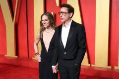 BEVERLY HILLS, CALIFORNIA - MARCH 10: Susan Downey and Robert Downey Jr. attend the 2024 Vanity Fair Oscar Party hosted by Radhika Jones at Wallis Annenberg Center for the Performing Arts on March 10, 2024 in Beverly Hills, California. (Photo by Taylor Hill/Getty Images)