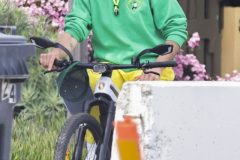 80336770gy1ho6eoxtn2oj21p42jo7wh